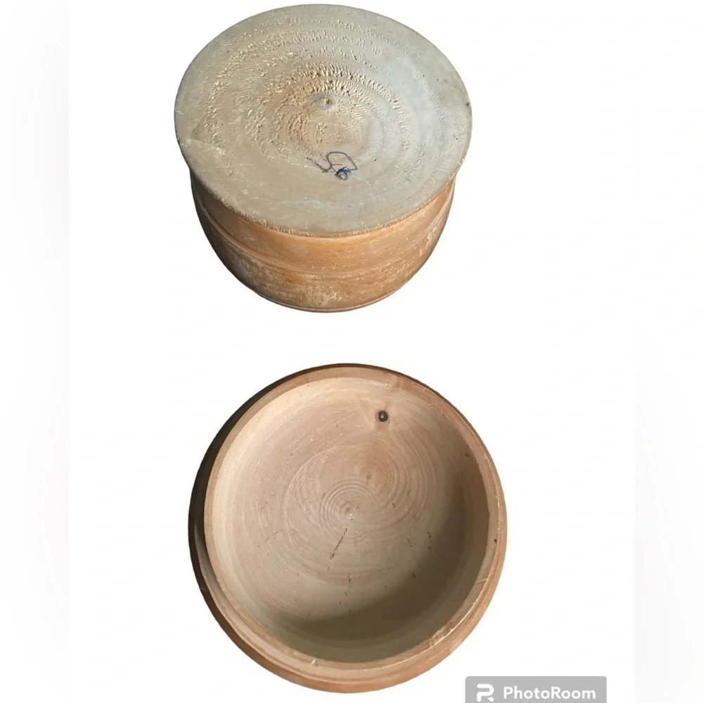 Handmade wooden trinket dish with lid hand painted